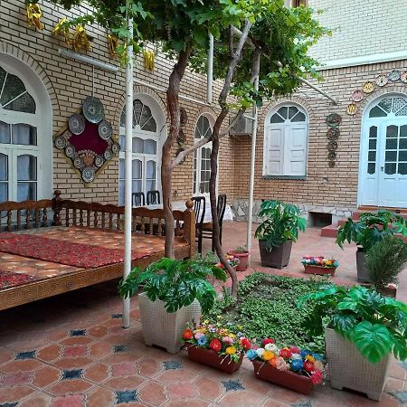 Parivash Guest House Bukhara Bagian luar foto