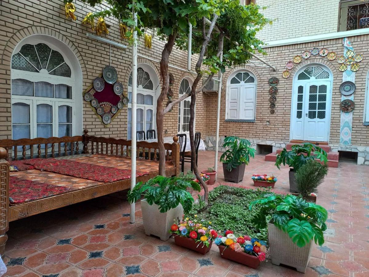 Parivash Guest House Bukhara Bagian luar foto