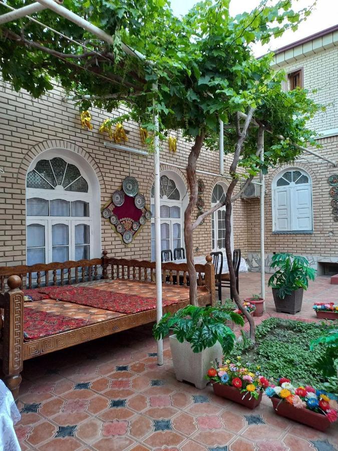 Parivash Guest House Bukhara Bagian luar foto